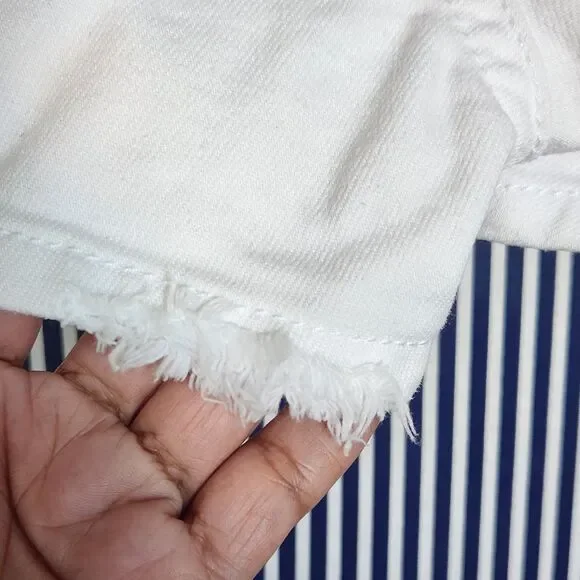 Vintage White Lace Print Distressed Aiko Low Rise Denim Shorts - Size 28 - Picture 6 of 9